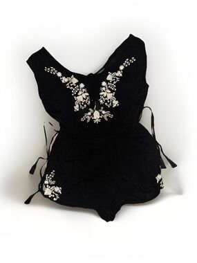 Rampage Black Romper with White Floral Embroidery